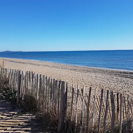 Villa Maison De Vacances, 4 A 5 Couchages, Cuisine Sejour Climatise Dans Avec Piscine, Les Jardins De Portiragnes, 500m De La Mer, Lrjp31